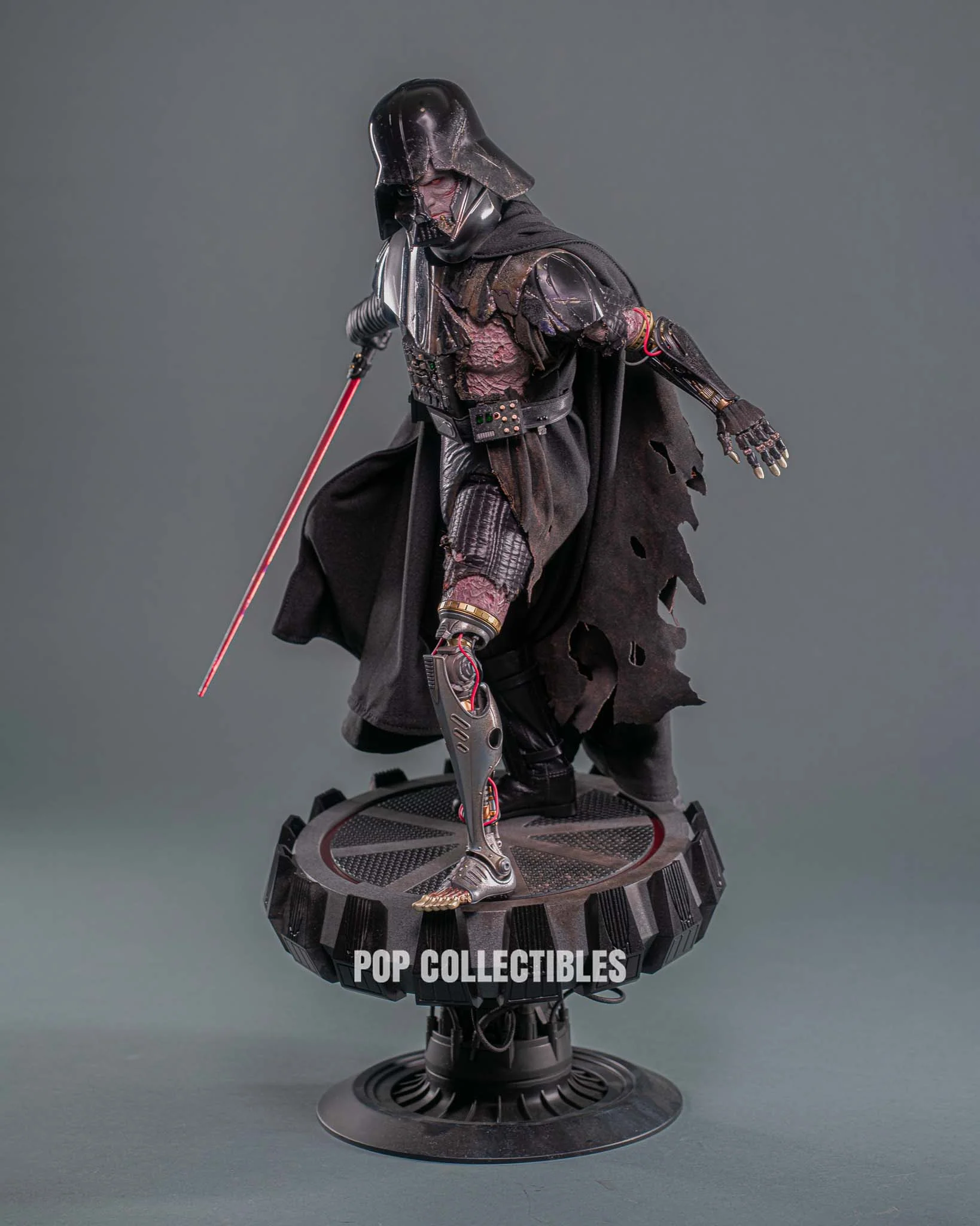 Hot Toys DX45B Star Wars Darth Vader Battle Damaged (Deluxe Version) (Special Edition) 1/6 Scale Collectibles Figure - Image 7
