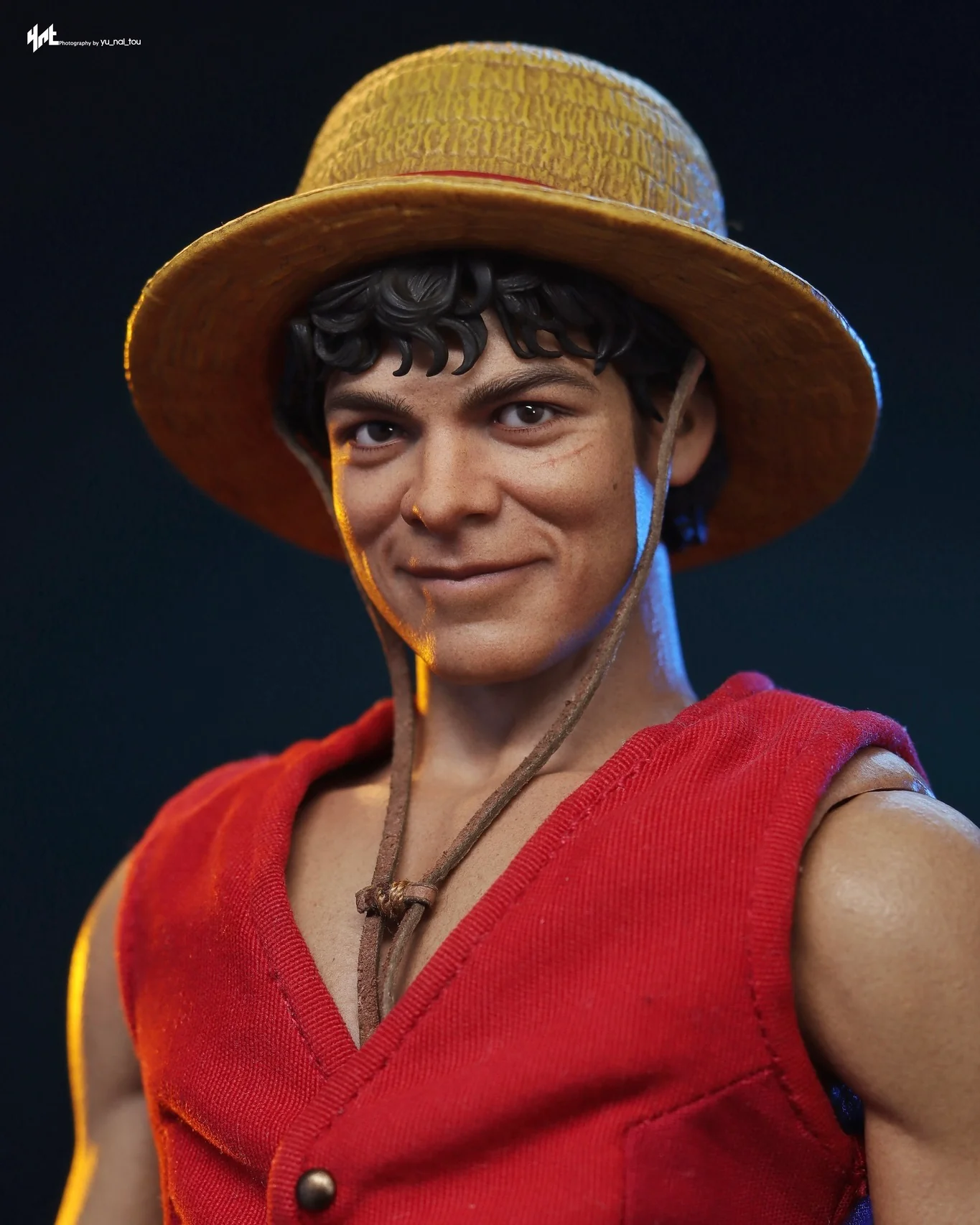 Hot Toys TMS109 One Piece Monkey D. Luffy Collectible 1/6th Scale Figure - Image 3
