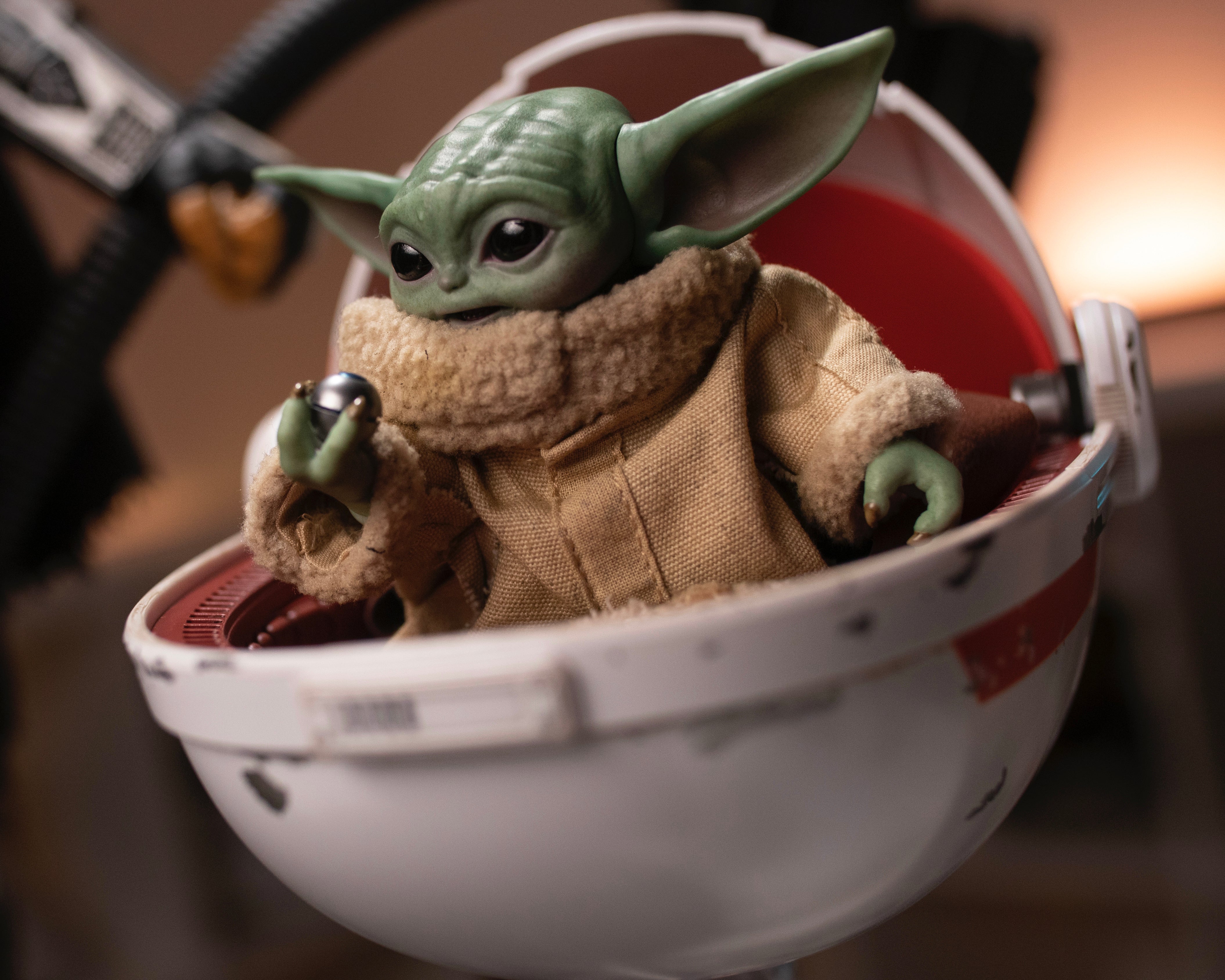 Hot toys QS017 The Mandalorian and the Child Deluxe version 1/4 Collectibles Set - Image 3